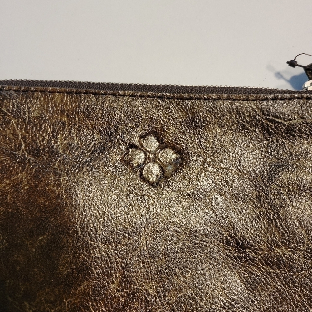 Patricia Nash NWT Cassini Wristlet Cluch. - Picture 6 of 14